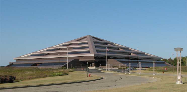 The Steelcase Pyramid building near Grand Rapids, Michigan. (Photo: The Right Place)